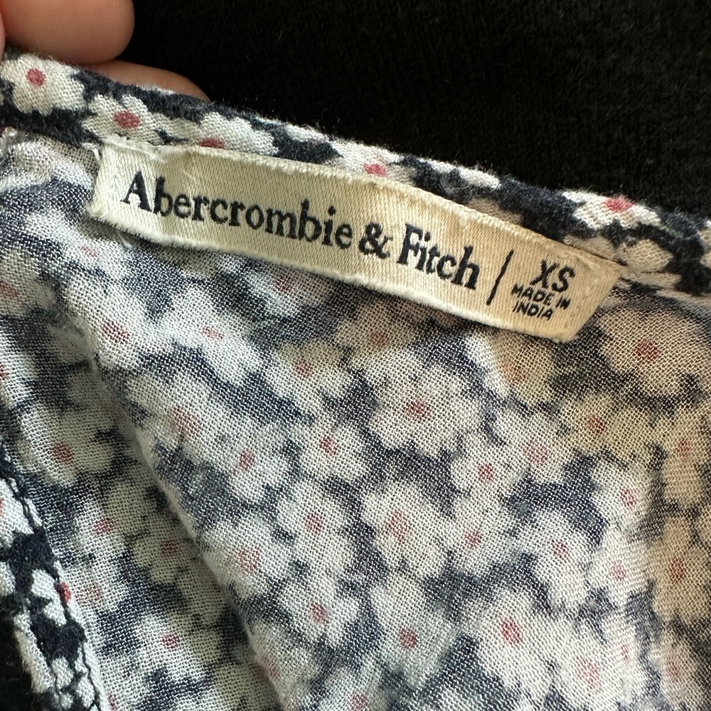 Abercrombie & Fitch Blouse - Picture 2 of 2